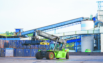 柳工攜手川威集團(tuán)共建綠色智慧物流園